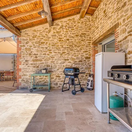 Villa Domaine Du Puy Dore *